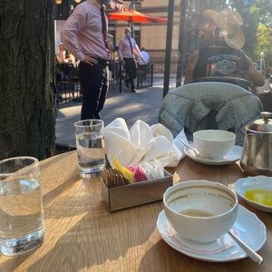 Meet your Posher, Soy